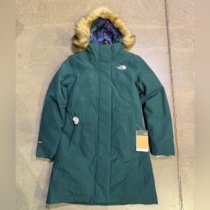 The North Face Arctic NF0A4R2VD7V Women's Ponderosa Green Parka Jacket